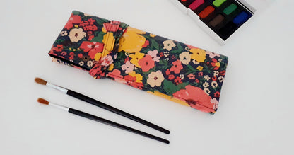 Wipe clean artist brush roll - Wildflowers