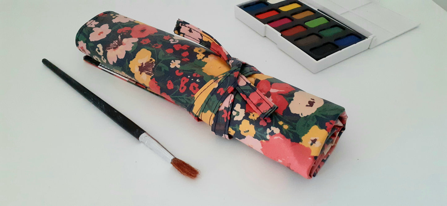 Wipe clean artist brush roll - Wildflowers