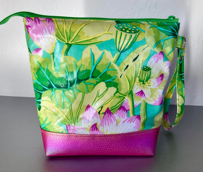 Tall and Tidy Wash Bag PDF digital sewing pattern